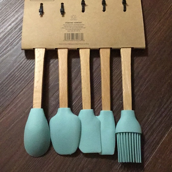 Harvest Deco 5 Piece Mini Wood & Silicone Set - Picture 4 of 4